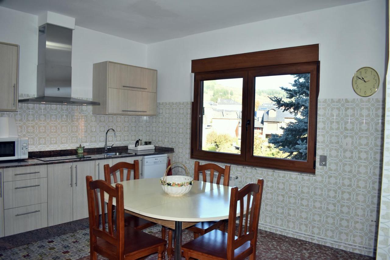 Apartamentos Picea Azul Vega De Espinareda Luaran gambar