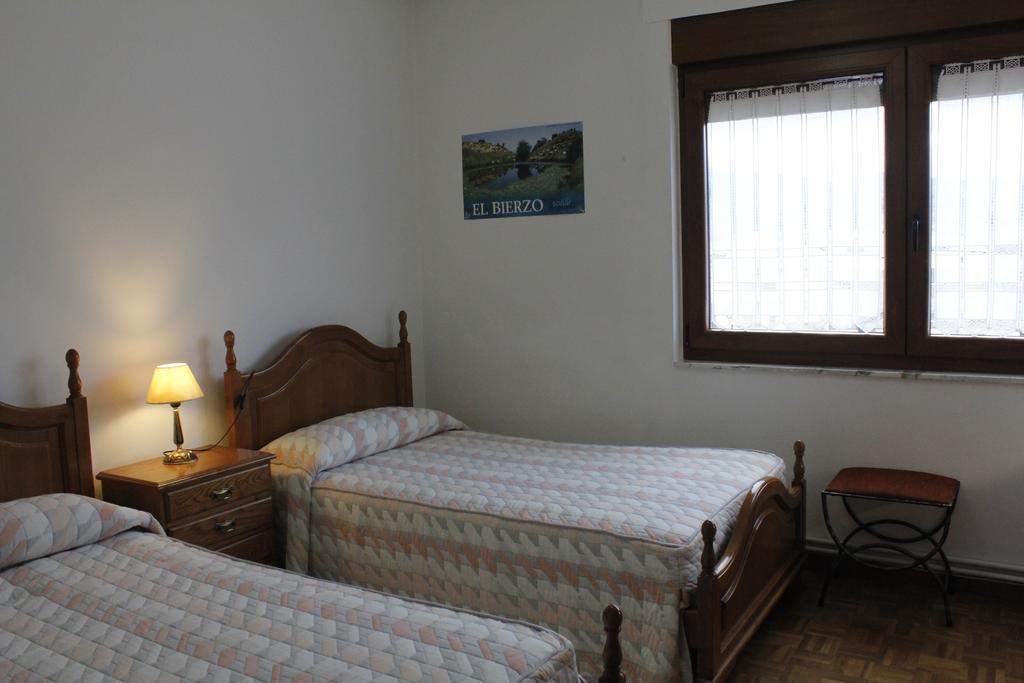 Apartamentos Picea Azul Vega De Espinareda Luaran gambar